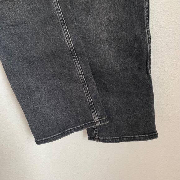 NEW Everlane The Cheeky Bootcut Jean in Washed Black - Picture 5 of 10